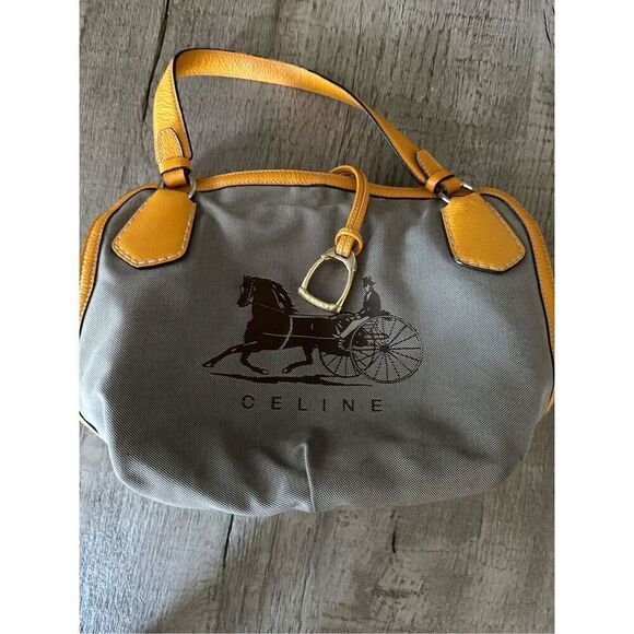 CELINE Handbags - Beautiful Celine Purse